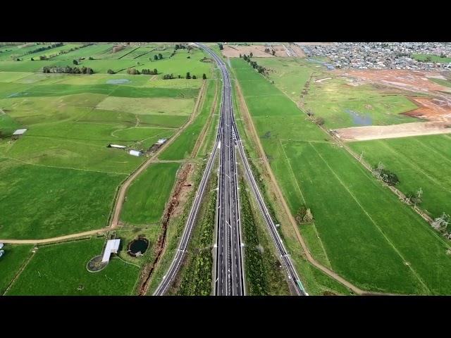 Waikato Expressway: Hamilton section flyover