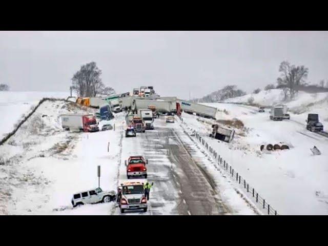 Chaos in London Today! Heavy Snow Storm Buried Homes and Cars in Ontario