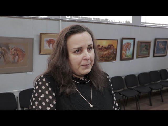 В Смоленске начала работу выставка  художника анималиста Елены Фильченковой