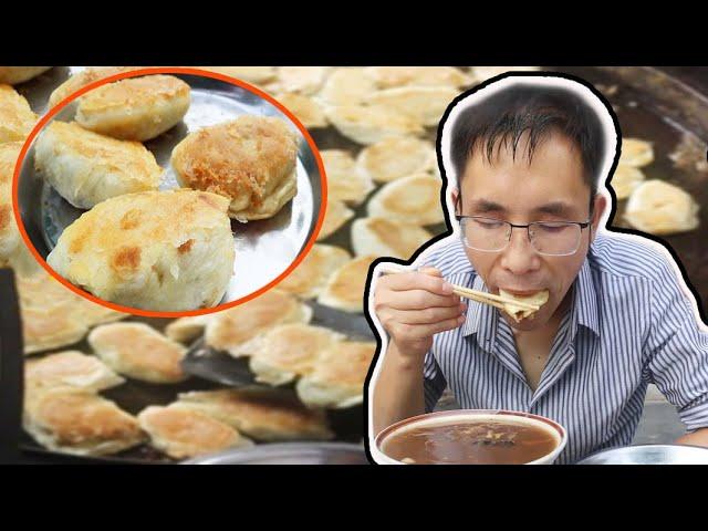 The cheapest breakfast in Kaifeng Hutong, spicy soup is 3 yuan, fried bun head is only 5 cents！