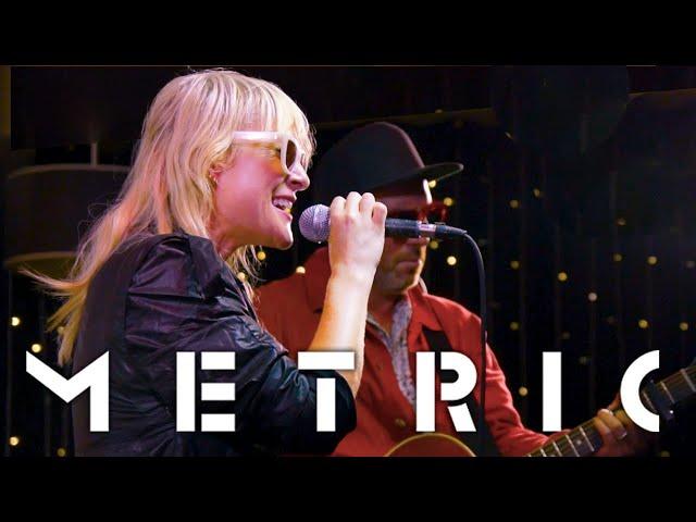 Metric - All Comes Crashing (Live from The Big Room)