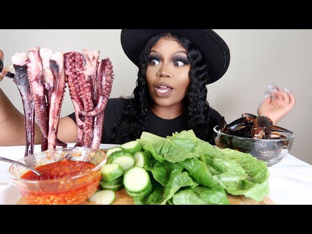 OCTOPUS MUKBANG EATING SHOW| EAT WITH QUE