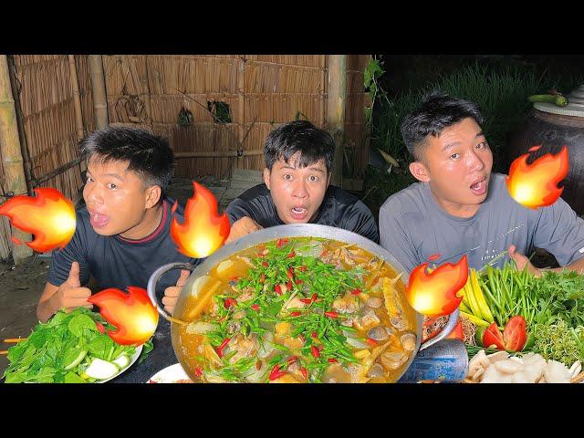 Lẩu Gà Ớt Hiểm 1000 trái Ớt Sau Cơn Mưa Tầm Tả Siêu Cay Cực Ngon Cùng Team Ku Đen |KDD survival #kd