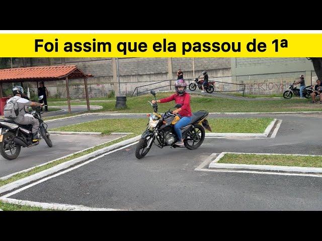 ESSA ALUNA FOI APROVADA NO PRIMEIRO EXAME