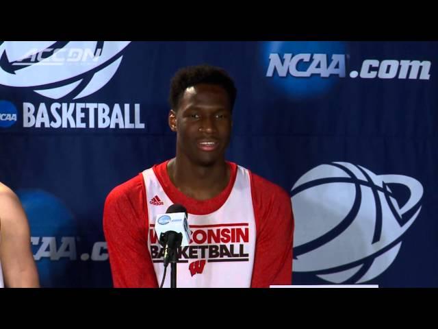 Wisconsin Basketball Player Has Embarrassing Moment at Press Conference