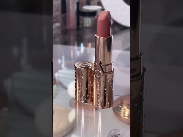 Charlotte Tilbury K.I.S.S.I.N.GNude Romance#shorts#youtubeshorts#charlottetilbury#review