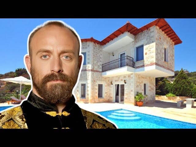 Как живет Халит Эргенч (Halit Ergenç) и сколько он зарабатывает