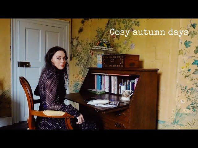 Cosy Autumn Reading Vlog / Baking, My Victober Reads, Fall Stationery