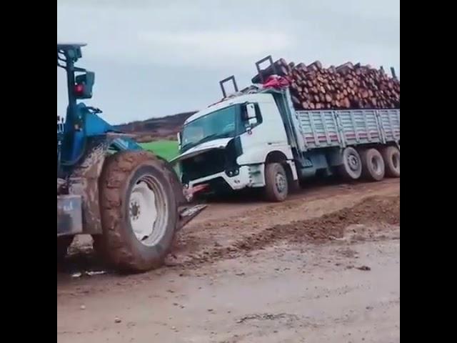 Loading truck vs trcktor #viral #trending #explore #short