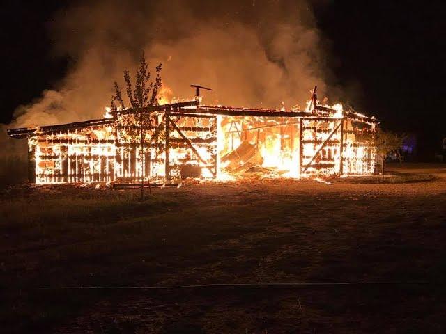 Cave Junction equine therapy farm loses barn to fire