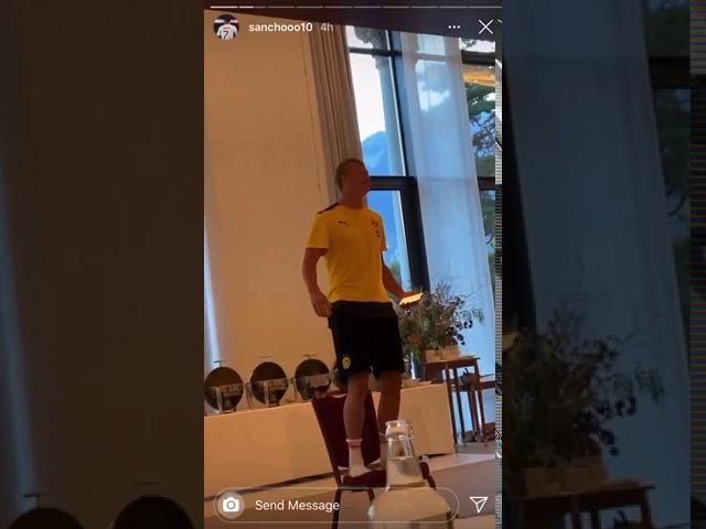 Sancho and BVB players can’t stop laughing after listening to Haaland sing