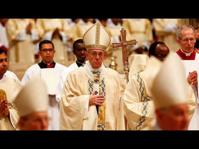 Pope Francis: Avoid these two false paths to holiness HD