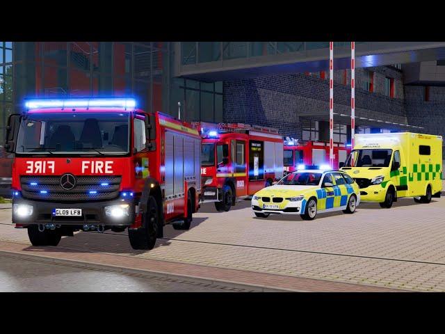 Emergency Call 112 - London TLF3000 Water Tank Responding! 4K