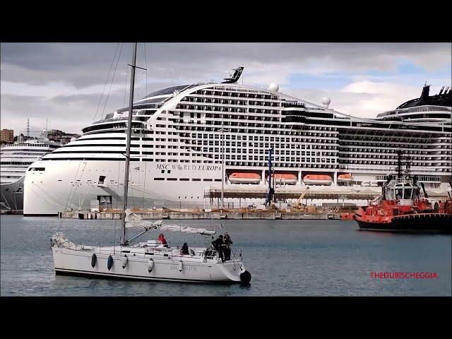 GENOVA : NAVE DA CROCERA MSC WORLD EUROPA E SOTTOMARINO.  DOM - 20 - 10 - 2024.