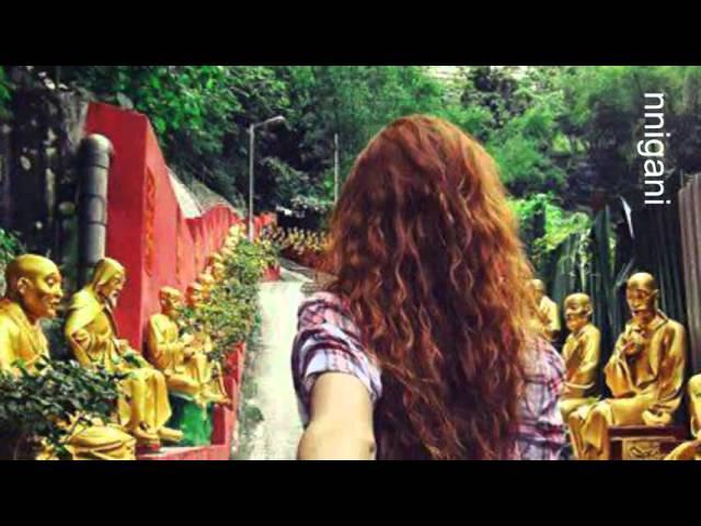 Your hand in mine - A walk & Follow me (Murad Osmann)