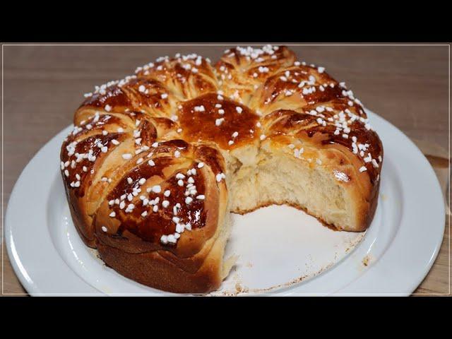 Fantastischer Hefekuchen mit versteckten Buchteln / Fluffy Yeast Cake filled with Jam Recipe