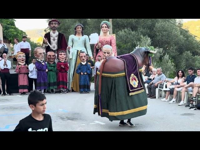 Passada de gegants, cabeçuts i bou · Festes del Carrer Viserta de Monistrol de Montserrat (14/07/24)