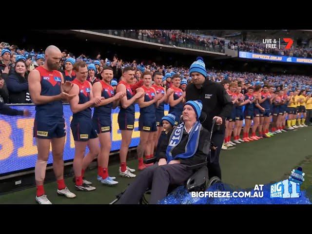 Melbourne & Collingwood form a guard of honour for Neale Daniher - 2025 - AFL.com.au @AFL