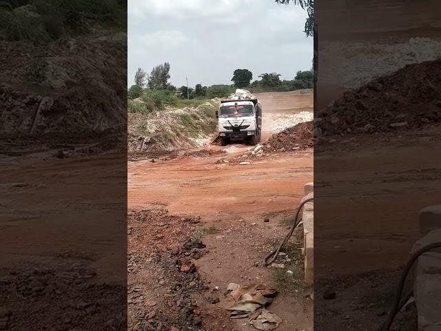 Tata hyva 12 chakka most performance off road best of the tipper