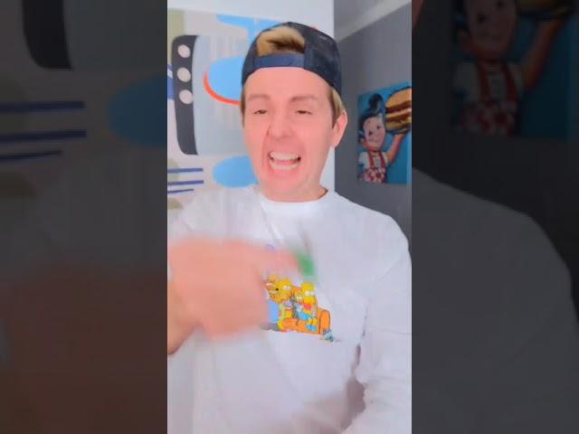 Jesse and Mike TikTok - Gum in Hair #shorts