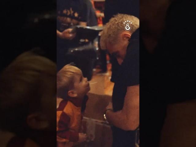 Barış Alper ve Ciro’nun eğlenceli anları.  Tamamı Galatasaray YouTube Katıl’da! ️