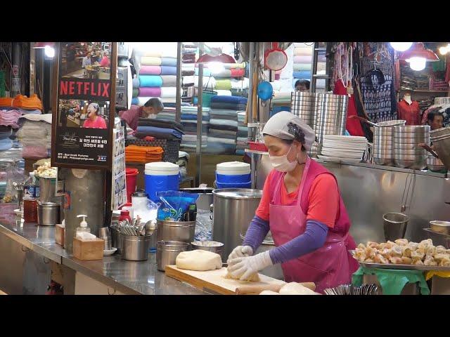 Famous Grandmother Kalguksu - Korean Street Food