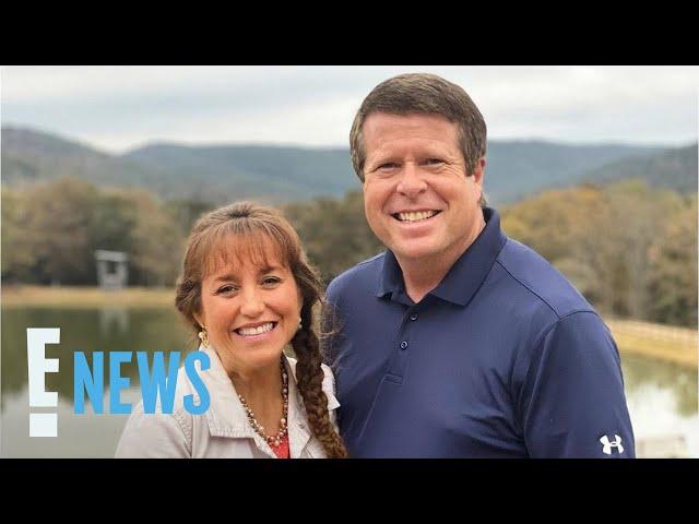 Jim Bob & Michelle Duggar SLAM Duggar Family Secrets Docuseries | E! News