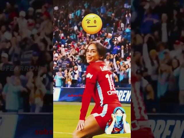 women funny football rection #football #soccer #goals #viral #trending #ytshort#fearron