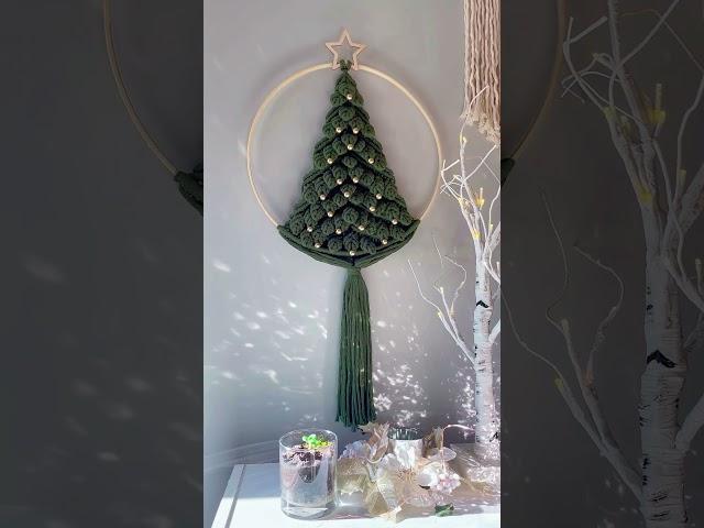 A Macrame Christmas Tree Wall Hanging