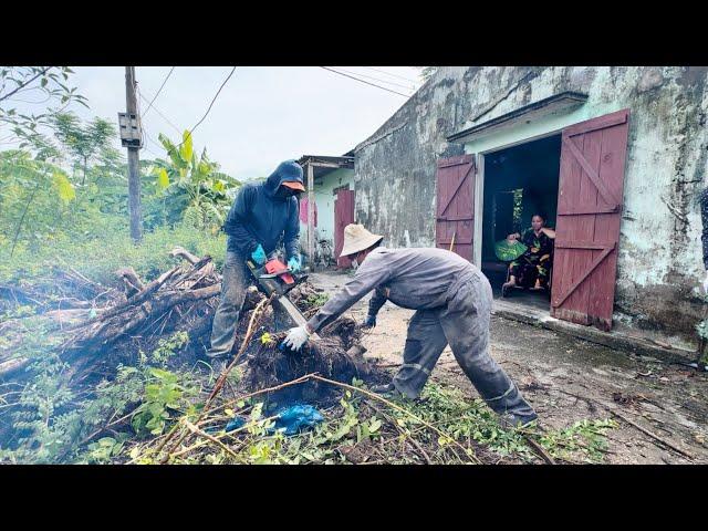 Helping Disabled Woman Clean Up Transforming Overgrown Front Yard and Garden