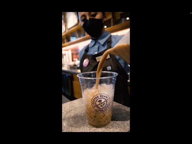 How To Make An Iced Latte | Coffee Bean #Shorts