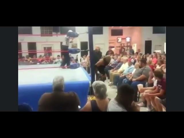 Chris Hargas  vs Big Texan Prowrestling done right SICW