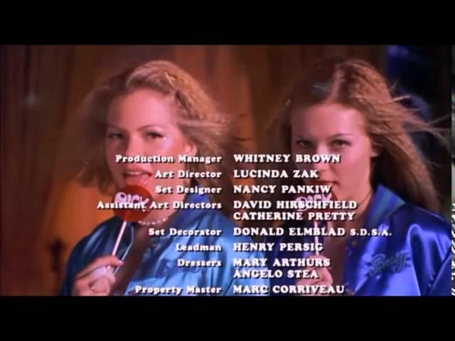 Dick (1999) - Roller Disco End Credits