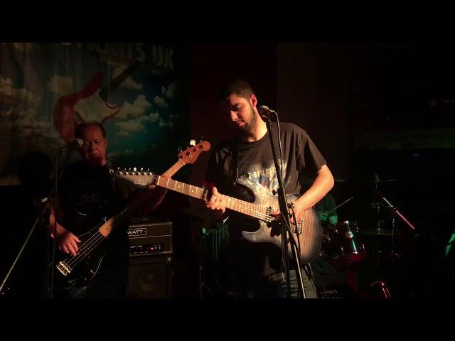 The Straits UK (dire straits cover) Brothers in Arms