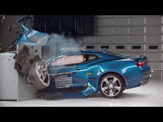 IIHS Muscle Car Crash Tests