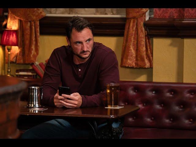 Martin Fowler’s Life Crumbles: Ruby’s Secret Son and Explosive Accusations Rock Walford!