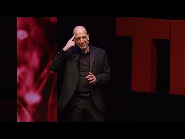 Ascoltare con le orecchie, sentire con il cuore | Gianluca Marinangeli | TEDxFermo