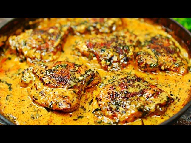 Creamy Garlic Chicken Recipe - Easy Baked Chicken in Creamy Garlic Sauce