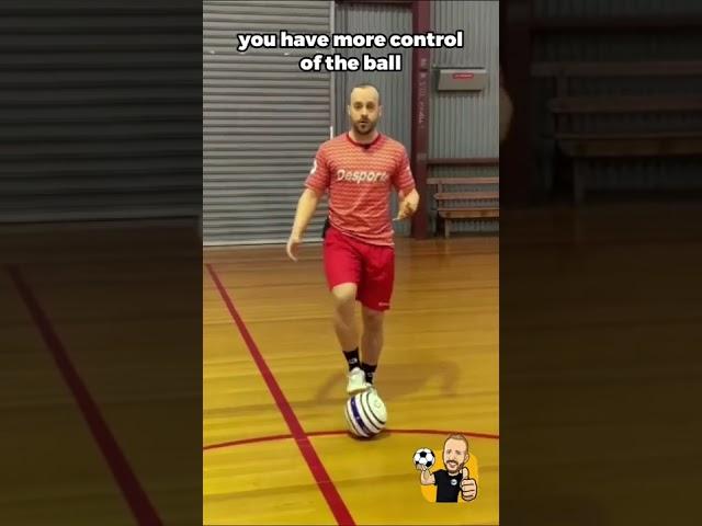 How to control the ball in Futsal