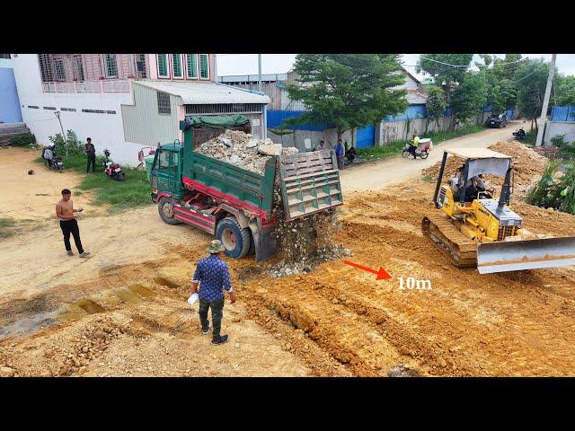 Wonderful !! Bulldozer KOMAT’SU D20P And Dump Truck 5Ton Pouring Soil To Delete Deep Pit