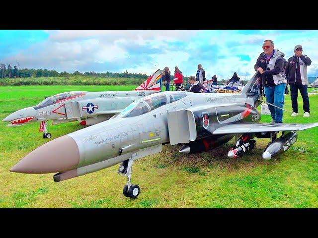 MASTERPIECE!! 2 GIANT F-4 PHANTOM TWIN TURBINE RC SCALE JET FLIGHT DEMONSTRATION