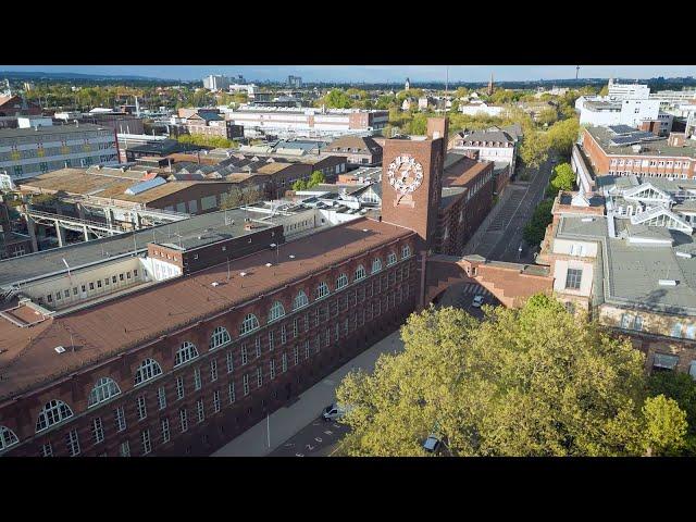 Der Peter-Behrens-Bau im Industriepark Höchst