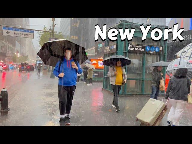 Heavy Rain Walk New York - Thunderstorm Umbrella Rain Asmr And Traffic City Sounds Of Ny