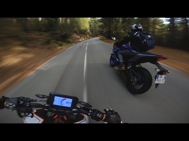 DUKE 390 x YAMAHA R3 - RACE THROUGH THE MOUNTAIN