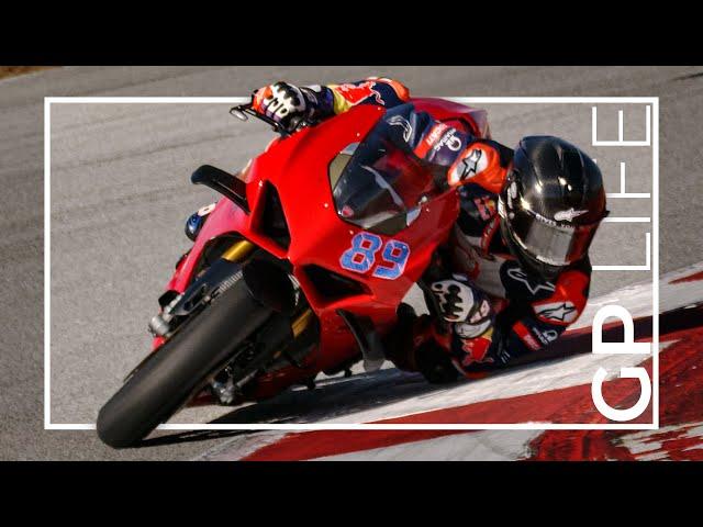 When MOTOGP Riders KEEP playing with Superbikes [4K] feat. Martín, Viñales, & Fernández