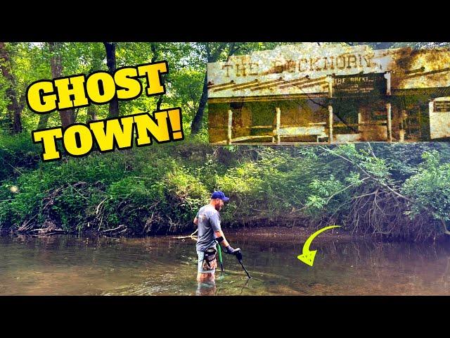 Metal Detecting Ghost Town's Riverbed for lost Treasures!