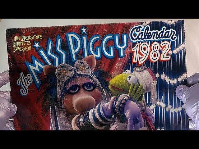 Opening my unopened 1982 Miss Piggy Calendar