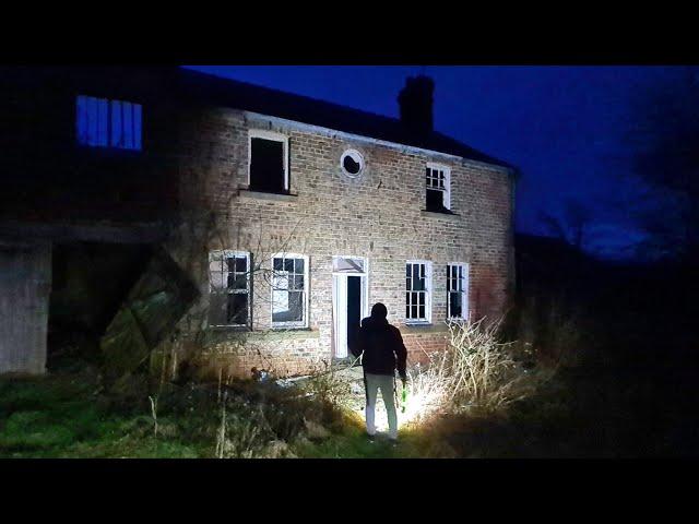 Exploring A SPOOKY ABANDONED FARM Off The Beaten Path - Urban Exploration | Uk Abandoned Locations