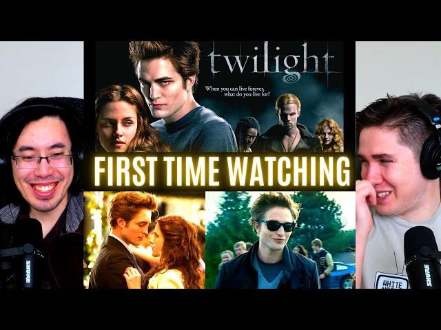 REACTING to *Twilight (2008)* IT'S SOOO FUNNY!!! (First Time Watching)  Movie Reactions