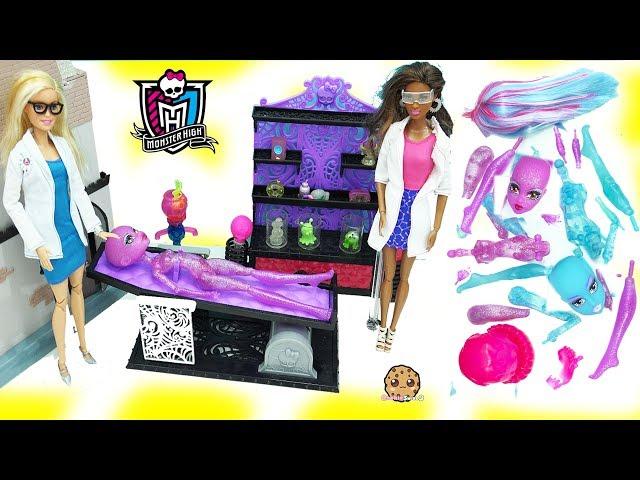 Scientist Create A Blob & Ice Girls Monster High Doll in Lab